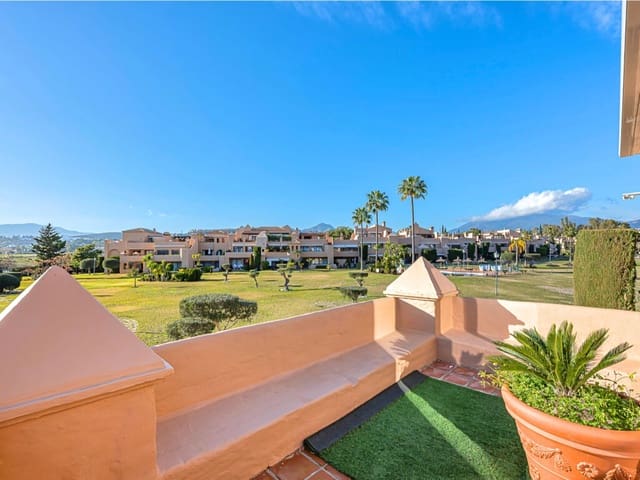 3 soveværelse Penthouse til salg i Atalaya-Isdabe, Estepona med swimmingpool - € 798.000 (Ref: 9903856)