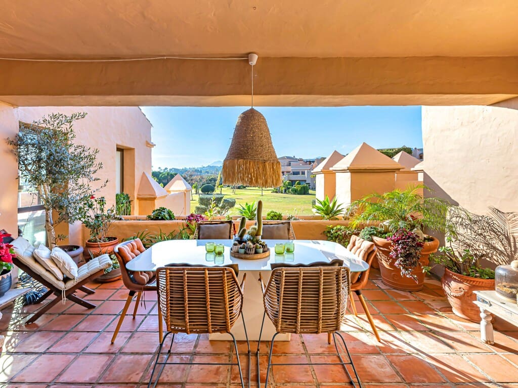 3 soveværelse Penthouse til salg i Atalaya-Isdabe med swimmingpool - € 798.000 (Ref: 9903856)