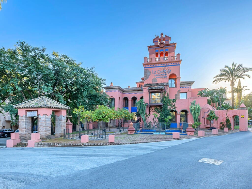 3 soveværelse Penthouse til salg i Atalaya-Isdabe med swimmingpool - € 798.000 (Ref: 9903856)