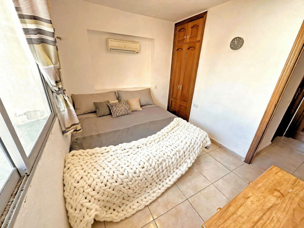 4 bedroom Villa for sale in Mijas Costa with pool garage - € 650,000 (Ref: 9903857)