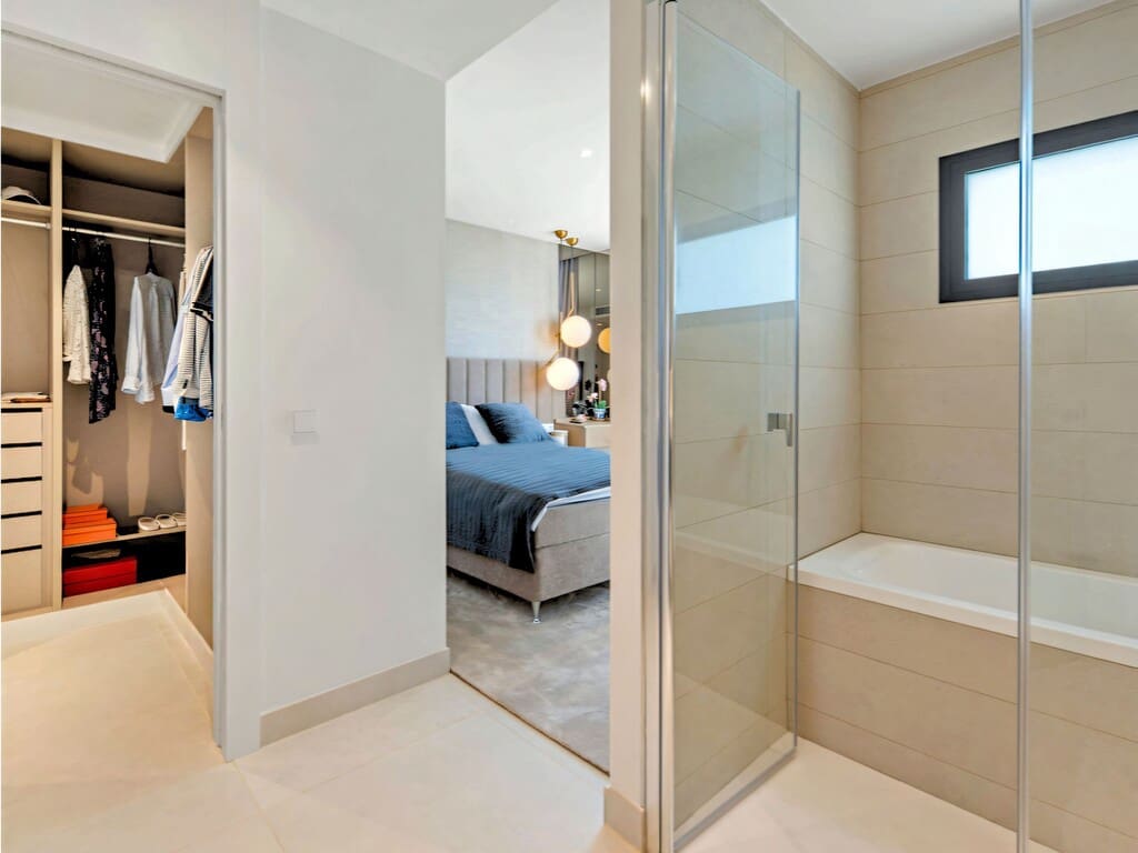 3 sypialnia Apartament na sprzedaż w Fuengirola z basenem garażem - 690 000 € (Ref: 9907493)