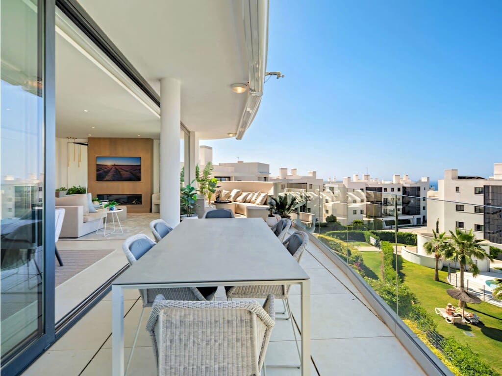 3 sypialnia Apartament na sprzedaż w Fuengirola z basenem garażem - 690 000 € (Ref: 9907493)