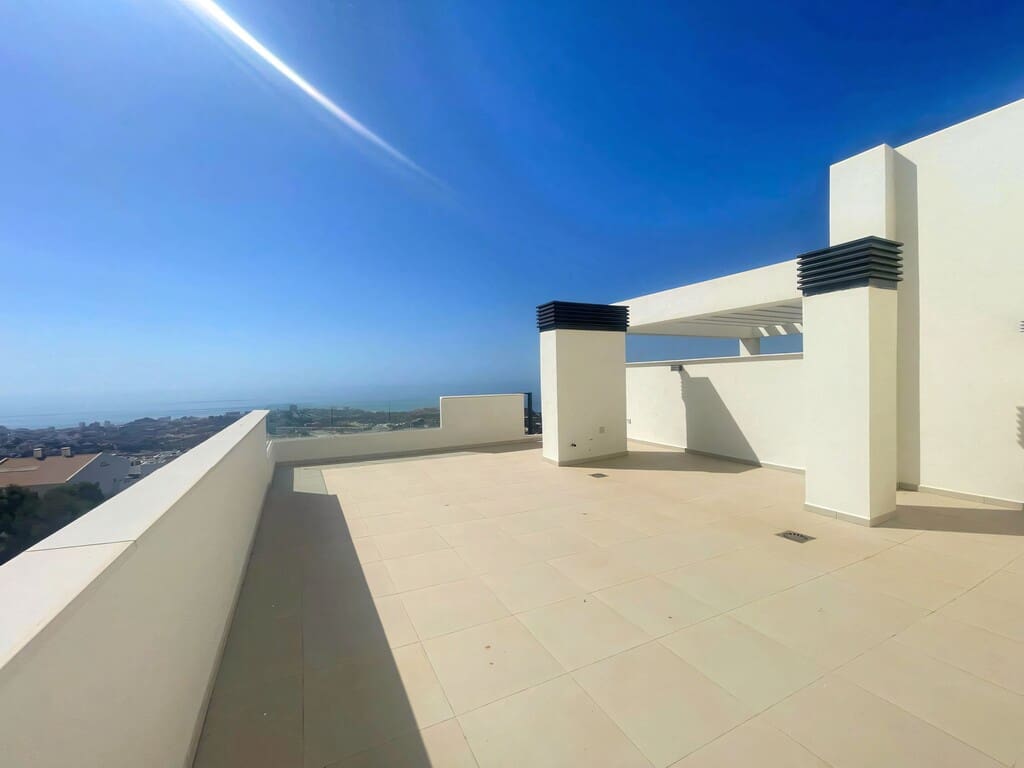 3 soveværelse Penthouse til salg i Benalmadena med swimmingpool garage - € 750.000 (Ref: 9910092)