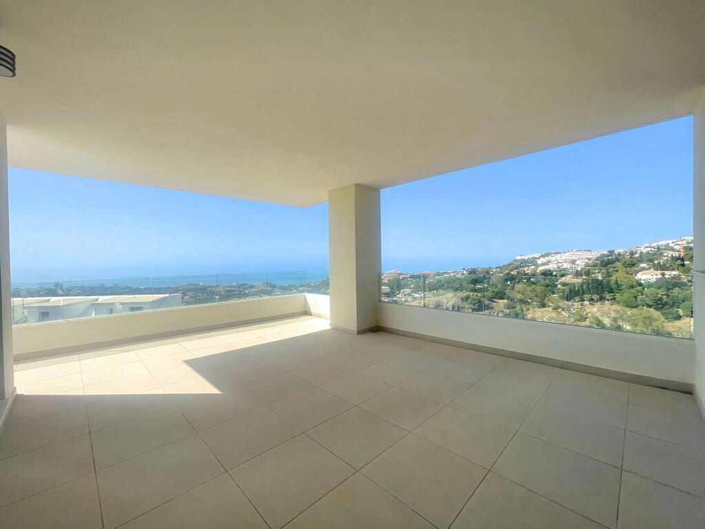 3 soveværelse Penthouse til salg i Benalmadena med swimmingpool garage - € 750.000 (Ref: 9910092)