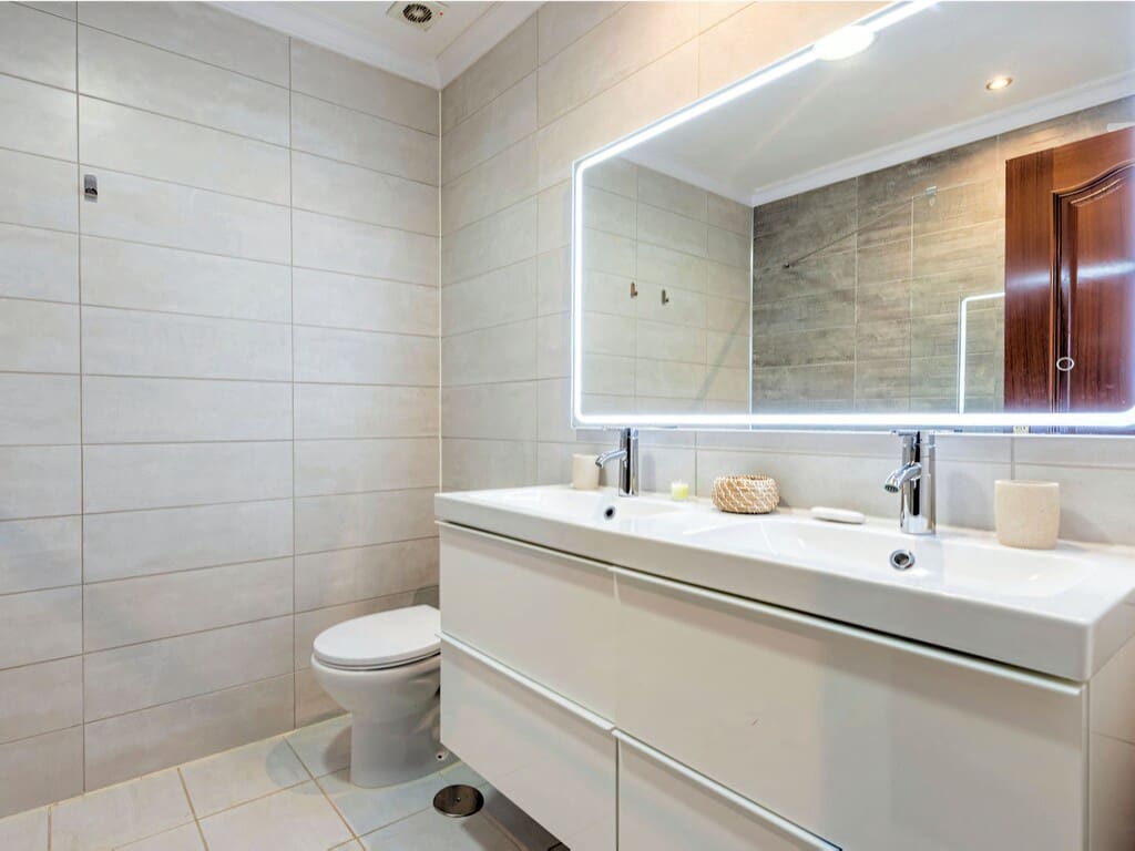 4 quarto Moradia para venda em Mijas Costa com piscina garagem - 975 000 € (Ref: 9910093)