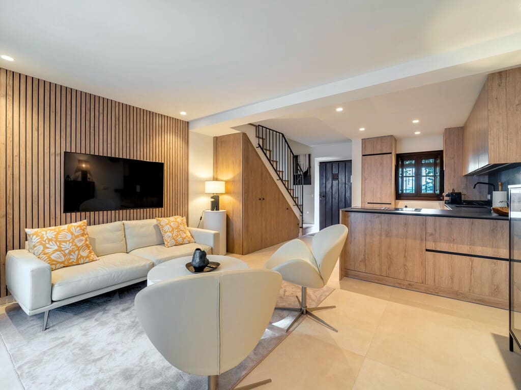 2 soverom Hus til salgs i Golden Mile med svømmebasseng - € 995 000 (Ref: 9912662)