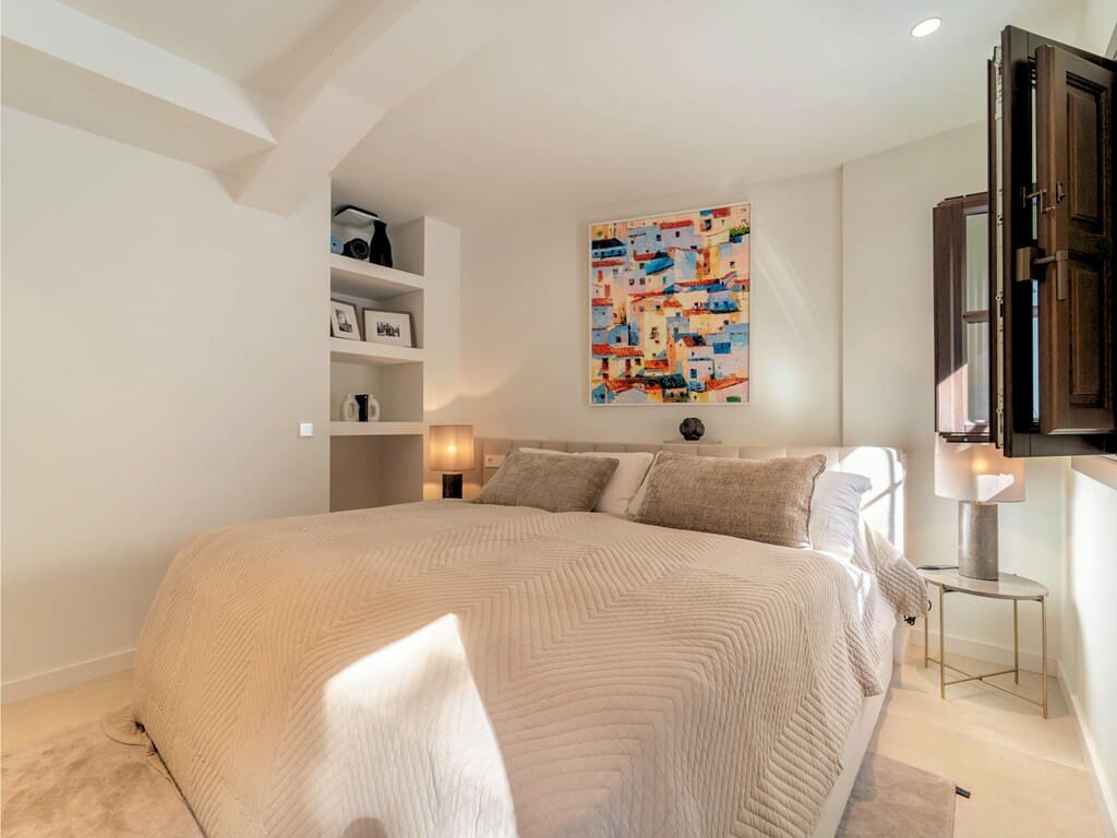 2 soverom Hus til salgs i Golden Mile med svømmebasseng - € 995 000 (Ref: 9912662)