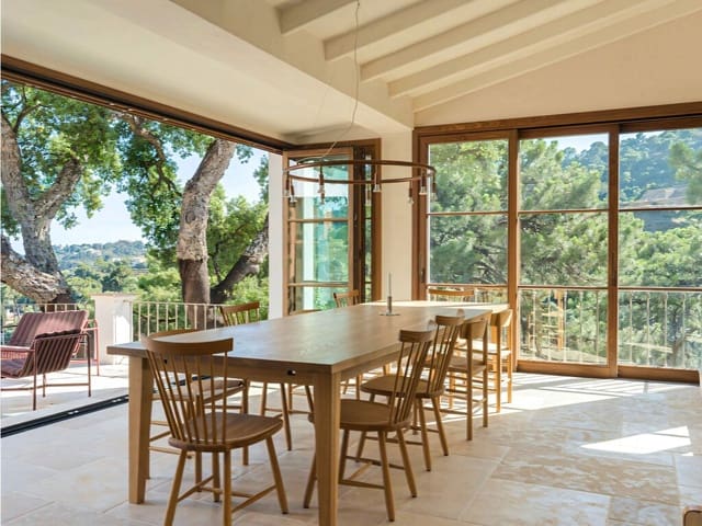 Chalet de 4 habitaciones en El Madroñal, Benahavís en venta - 6.450.000 € (Ref: 9915309)