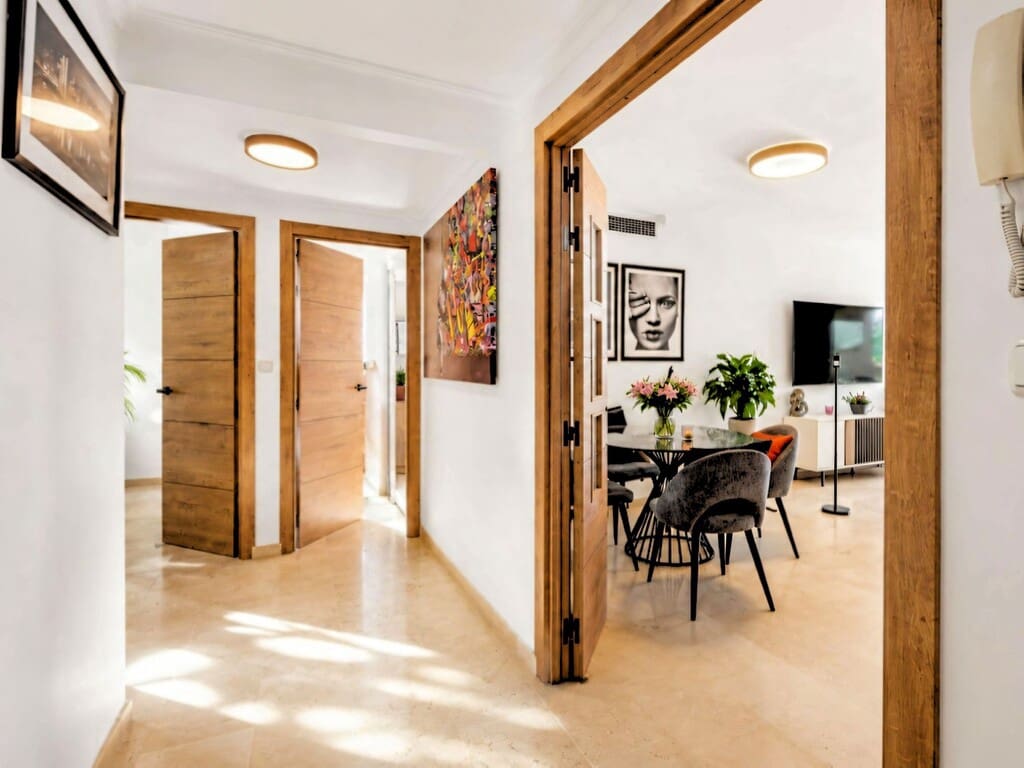 2 soveværelse Lejlighed til salg i Elviria med swimmingpool garage - € 395.000 (Ref: 9917806)