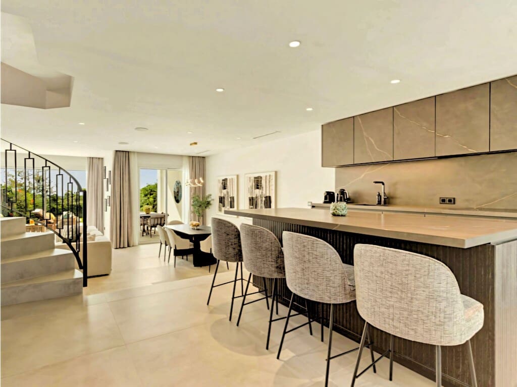 3 bedroom Townhouse for sale in La Quinta with pool garage - € 1,750,000 (Ref: 9920021)
