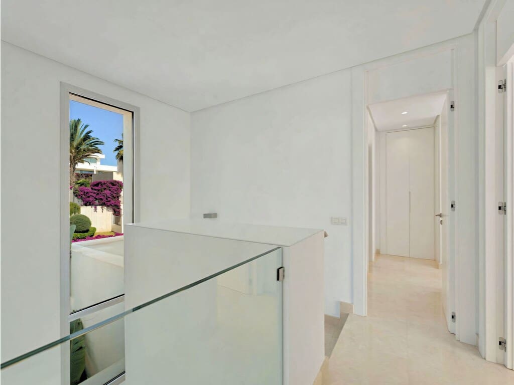 Chalet de 4 habitaciones en Río Real en venta con piscina garaje - 2.800.000 € (Ref: 9920022)