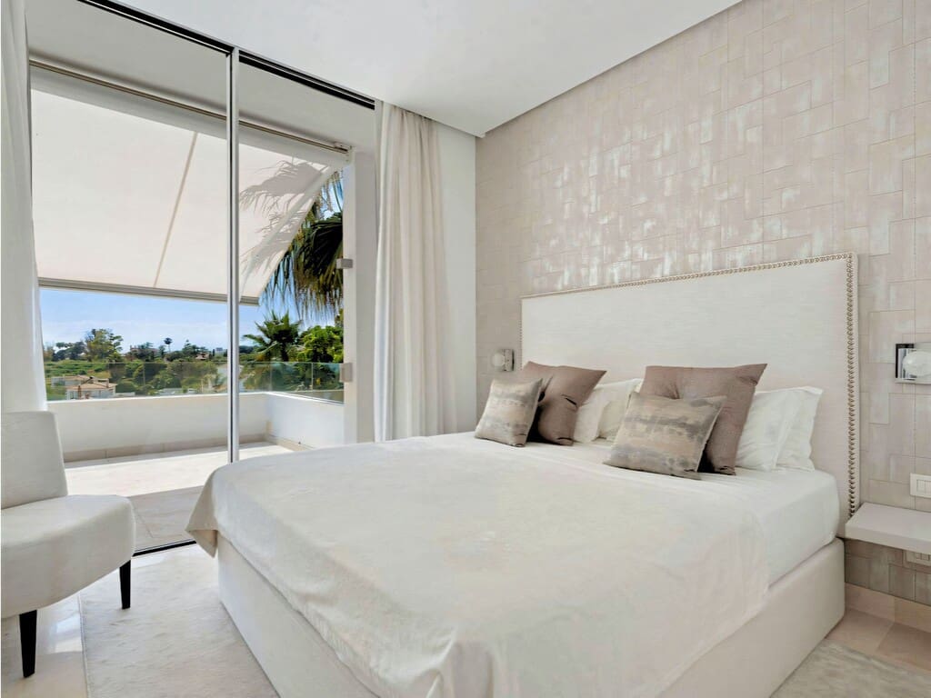 Chalet de 4 habitaciones en Río Real en venta con piscina garaje - 2.800.000 € (Ref: 9920022)