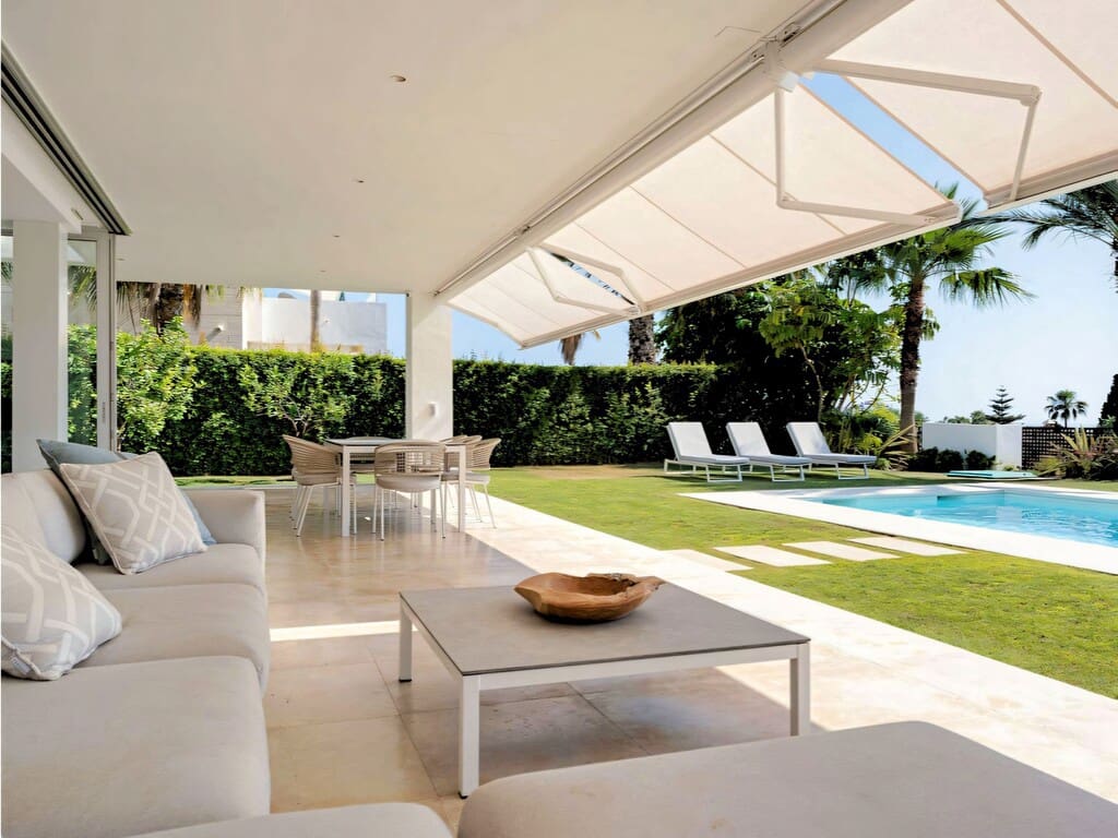 Chalet de 4 habitaciones en Río Real en venta con piscina garaje - 2.800.000 € (Ref: 9920022)