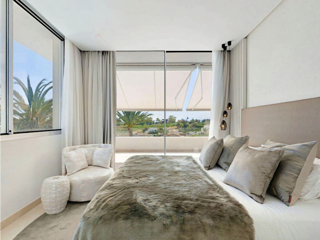 Chalet de 4 habitaciones en Río Real en venta con piscina garaje - 2.800.000 € (Ref: 9920022)