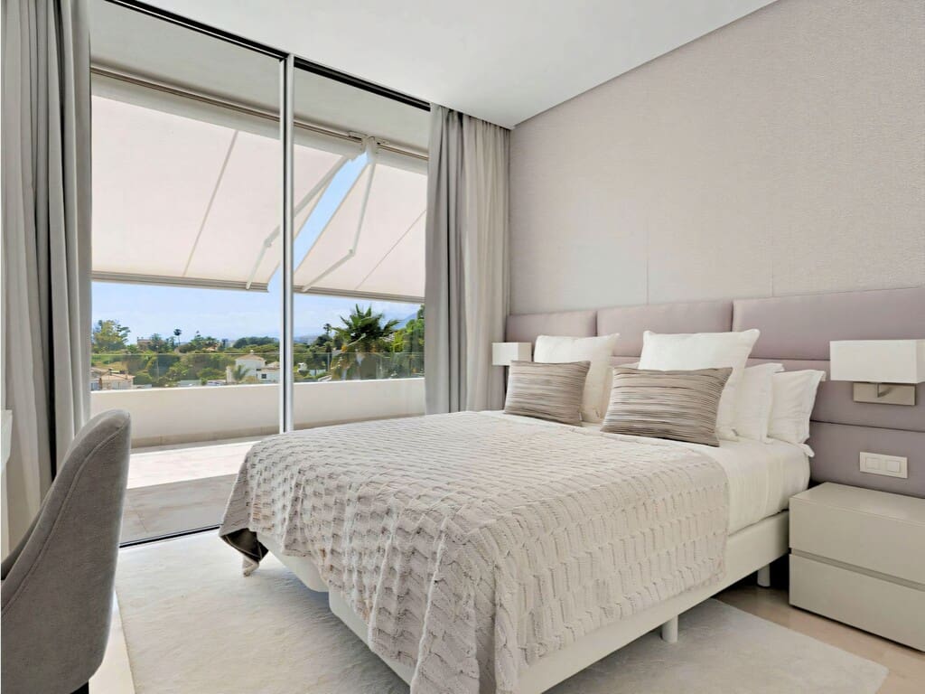 Chalet de 4 habitaciones en Río Real en venta con piscina garaje - 2.800.000 € (Ref: 9920022)