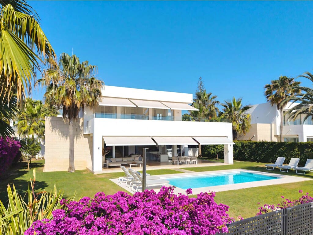 Chalet de 4 habitaciones en Río Real en venta con piscina garaje - 2.800.000 € (Ref: 9920022)