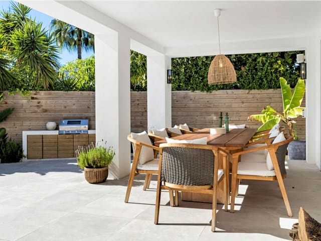 6 quarto Moradia para venda em Nueva Andalucia, Marbella com piscina garagem - 4 195 000 € (Ref: 9921830)