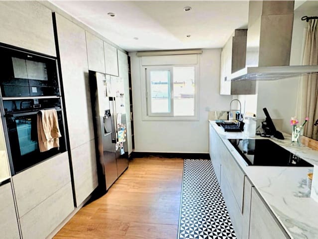 3 soverom Leilighet til salgs i Santa Clara, Marbella med svømmebasseng garasje - € 895 700 (Ref: 9921831)