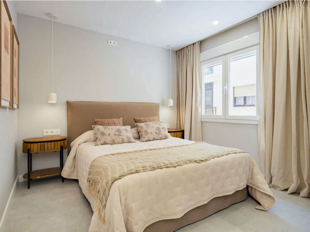 2 Zimmer Apartment zu verkaufen in Estepona - 895.000 € (Ref: 9924210)