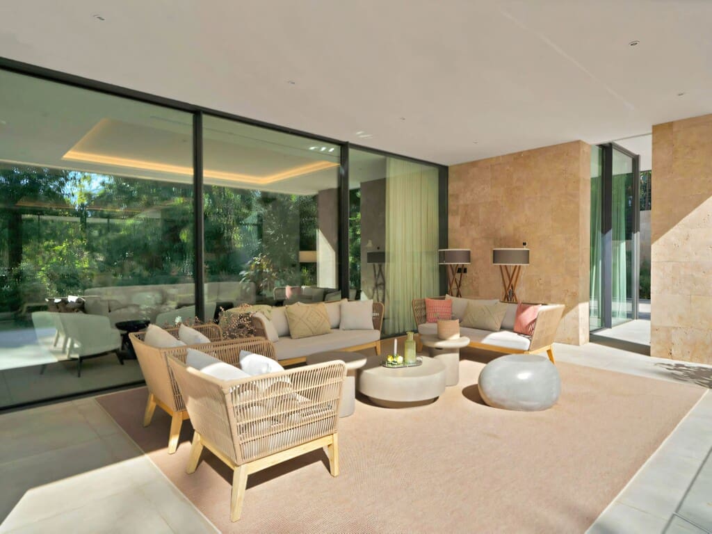 6 bedroom Villa for sale in Nueva Andalucia with pool garage - € 4,950,000 (Ref: 9926886)