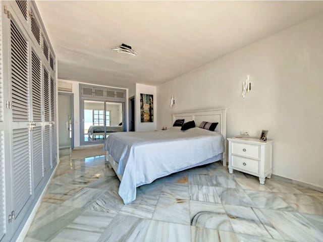 3 soveværelse Villa til salg i Benalmádena med swimmingpool garage - € 895.000 (Ref: 9928873)