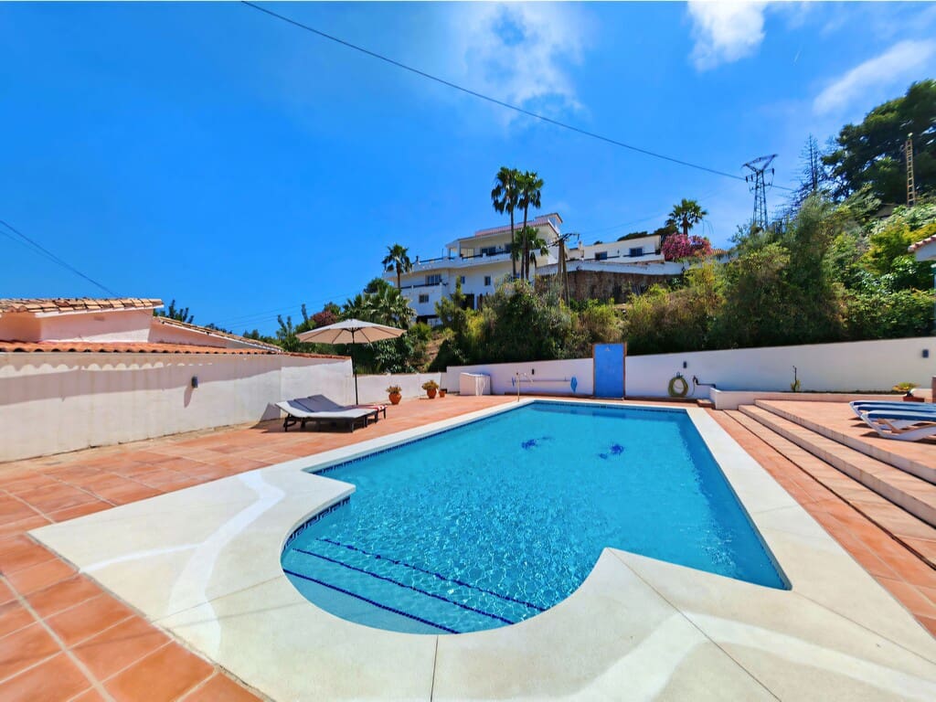3 soveværelse Villa til salg i Benalmadena med swimmingpool garage - € 895.000 (Ref: 9928873)