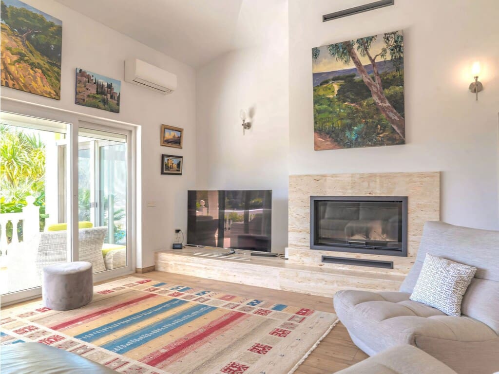 6 soverom Villa til salgs i Mijas Costa med svømmebasseng garasje - € 2 750 000 (Ref: 9928874)