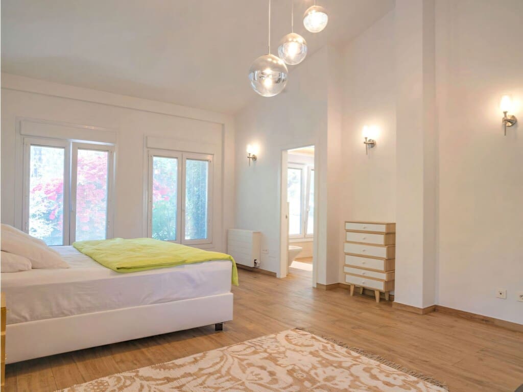 6 soverom Villa til salgs i Mijas Costa med svømmebasseng garasje - € 2 750 000 (Ref: 9928874)