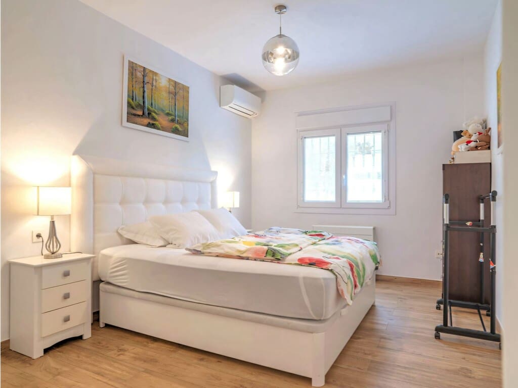 6 soverom Villa til salgs i Mijas Costa med svømmebasseng garasje - € 2 750 000 (Ref: 9928874)