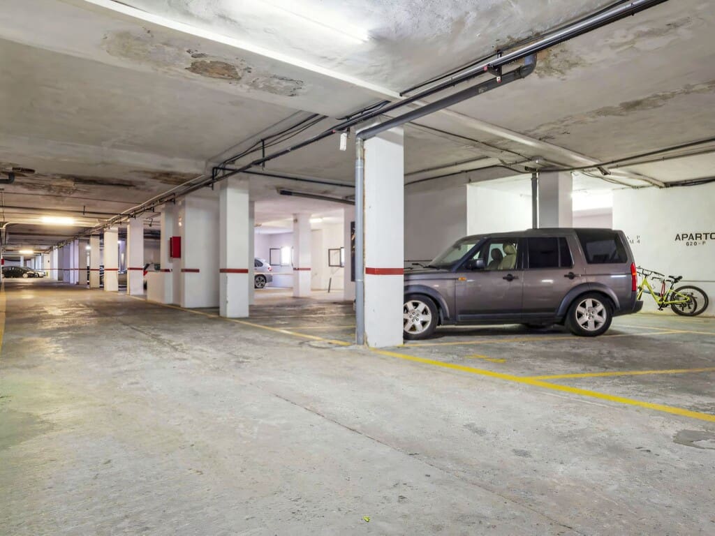 2 Zimmer Apartment zu verkaufen in Puerto Banus mit Garage - 500.000 € (Ref: 9931257)