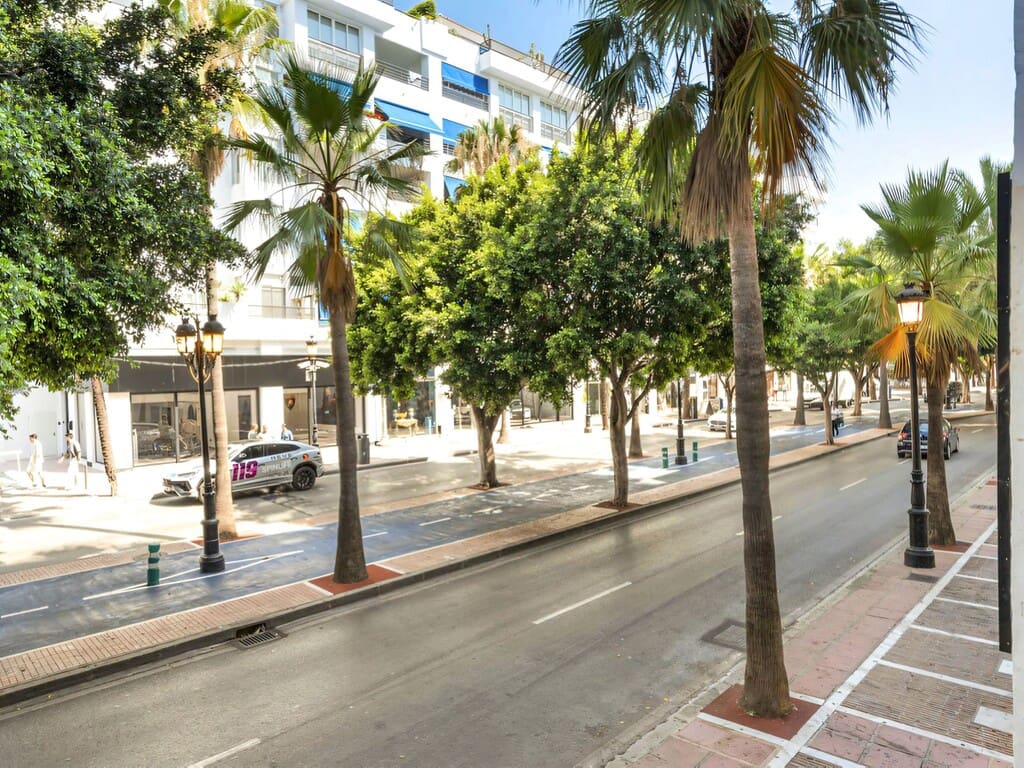2 Zimmer Apartment zu verkaufen in Puerto Banus mit Garage - 500.000 € (Ref: 9931257)