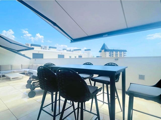 3 slaapkamer Penthouse te koop in Fuengirola met zwembad garage - € 1.599.000 (Ref: 9931258)