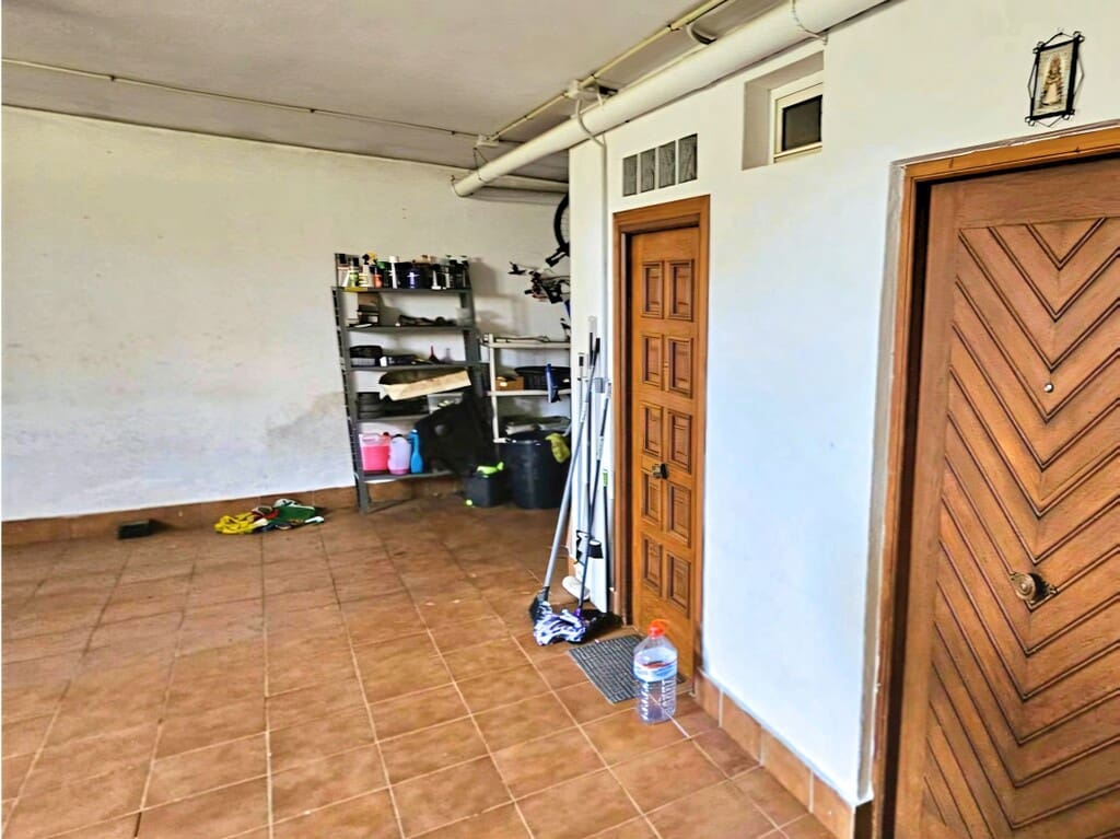 5 Zimmer Villa zu verkaufen in Los Monteros mit Garage - 890.000 € (Ref: 9933650)