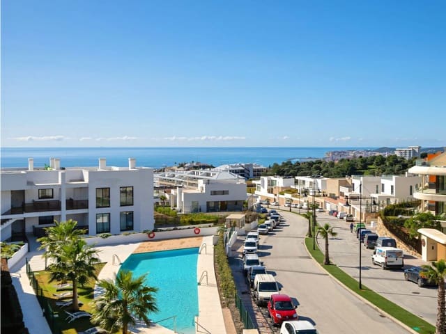 3 soverom Penthouse til salgs i Fuengirola med svømmebasseng garasje - € 845 000 (Ref: 9935958)