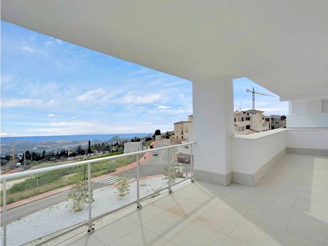 2 soverom Leilighet til salgs i Benalmádena med svømmebasseng garasje - € 439 000 (Ref: 9935960)