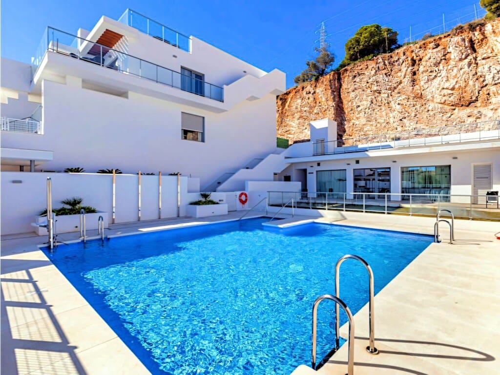2 Zimmer Apartment zu verkaufen in Benalmadena mit Pool Garage - 439.000 € (Ref: 9935960)