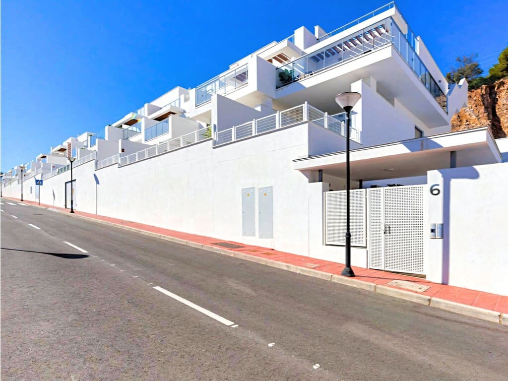 2 Zimmer Apartment zu verkaufen in Benalmadena mit Pool Garage - 439.000 € (Ref: 9935960)