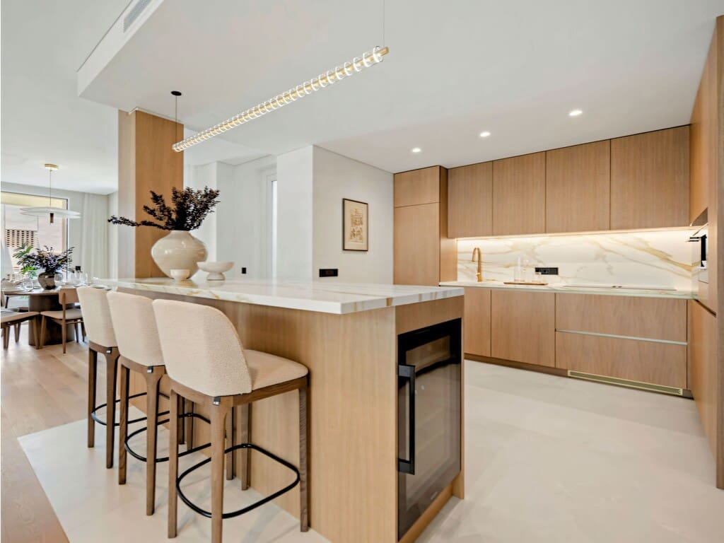 3 quarto Penthouse para venda em Los Monteros com piscina garagem - 1 695 000 € (Ref: 9939484)