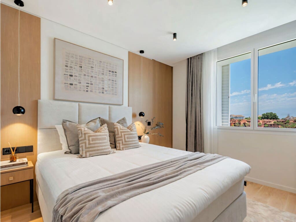3 quarto Penthouse para venda em Los Monteros com piscina garagem - 1 695 000 € (Ref: 9939484)