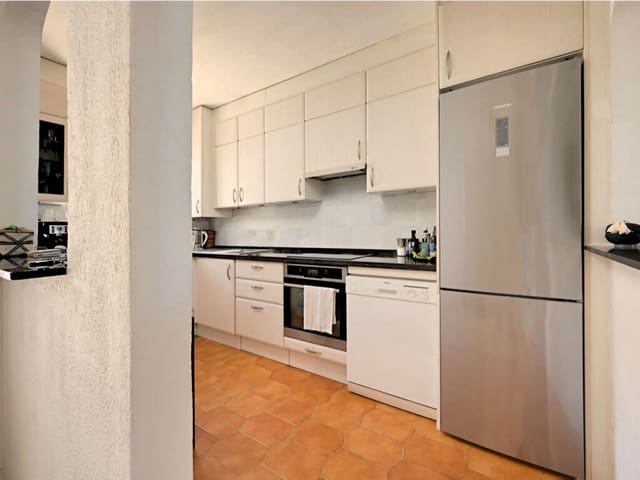 2 bedroom Villa for sale in Benalmádena with garage - € 825,000 (Ref: 9941786)