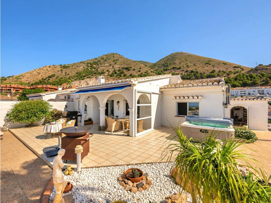 2 sypialnia Willa na sprzedaż w Benalmadena z garażem - 825 000 € (Ref: 9941786)
