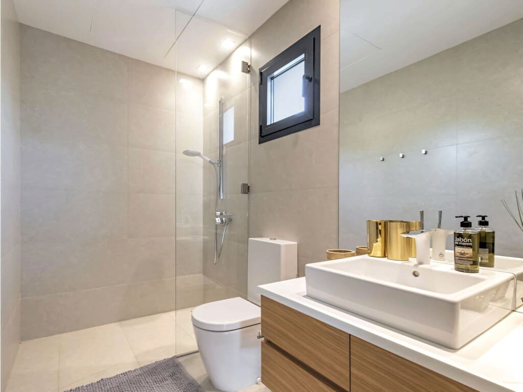 6 Zimmer Villa zu verkaufen in Las Chapas mit Pool Garage - 6.500.000 € (Ref: 9941788)
