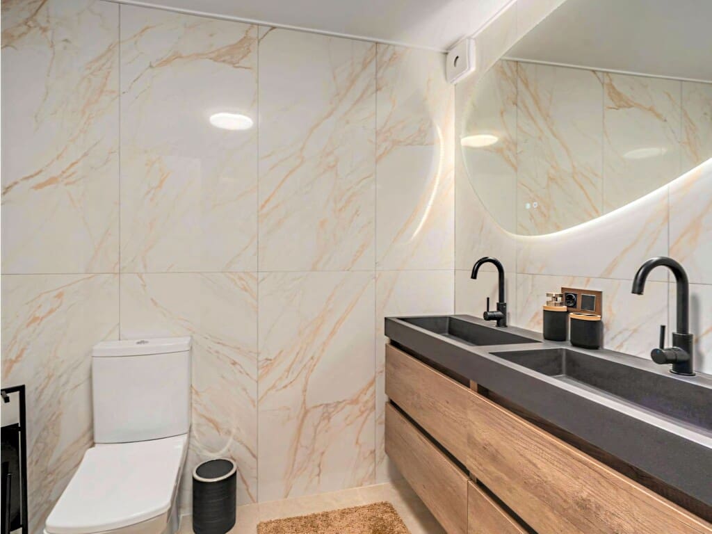 5 Zimmer Villa zu verkaufen in Nueva Andalucia mit Pool Garage - 1.995.000 € (Ref: 9945304)