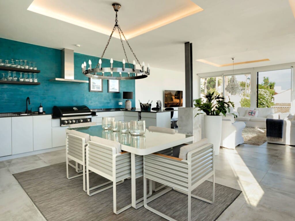 5 soveværelse Villa til salg i Torrenueva med swimmingpool garage - € 1.795.000 (Ref: 9945305)