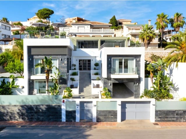 5 soveværelse Villa til salg i Torrenueva, Mijas med swimmingpool garage - € 1.795.000 (Ref: 9945305)