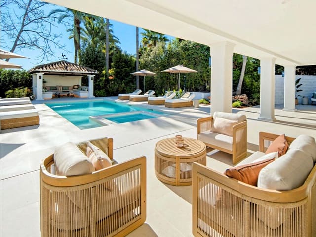 5 quarto Moradia para venda em Nueva Andalucia, Marbella com piscina garagem - 5 995 000 € (Ref: 9945306)