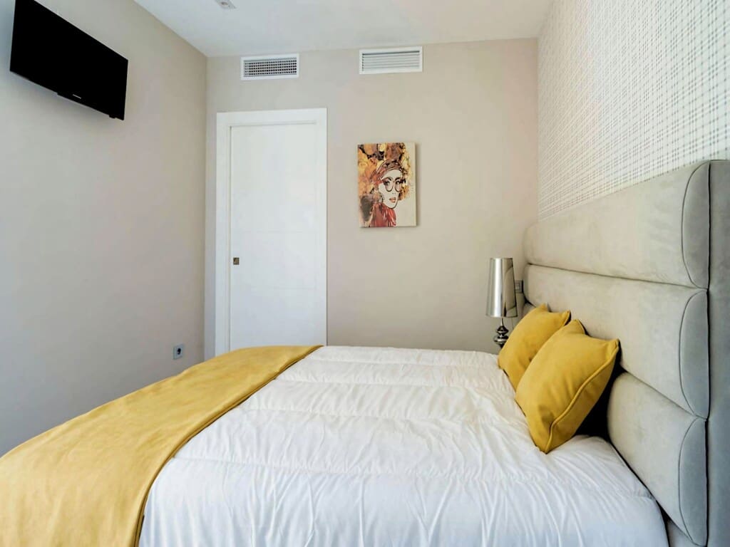 6 quarto Moradia para venda em Nueva Andalucia com piscina garagem - 2 400 000 € (Ref: 9947351)