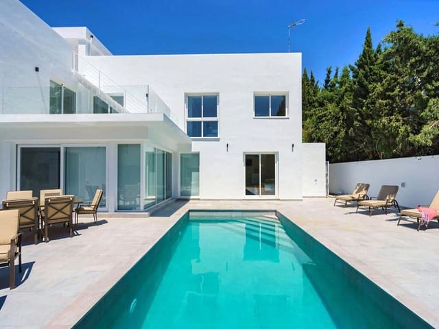 6 quarto Moradia para venda em Nueva Andalucia, Marbella com piscina garagem - 2 400 000 € (Ref: 9947351)