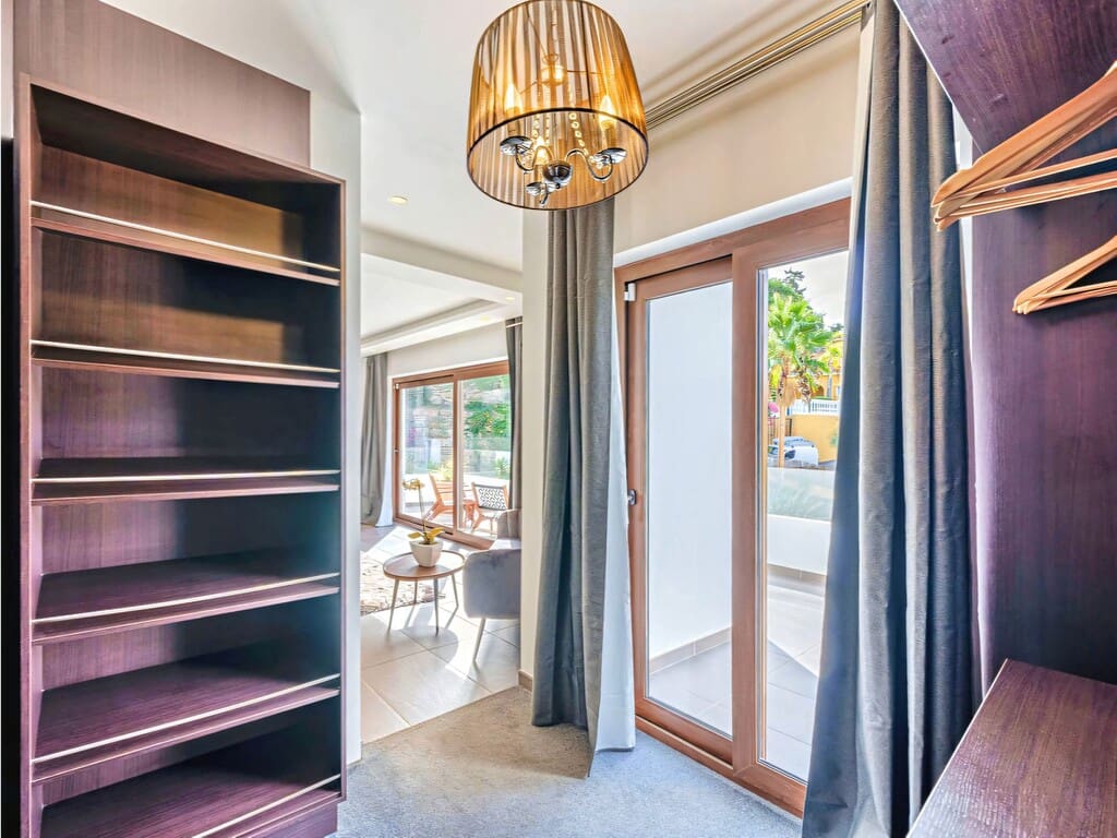 Chalet de 5 habitaciones en El Rosario en venta con piscina garaje - 2.590.000 € (Ref: 9949291)