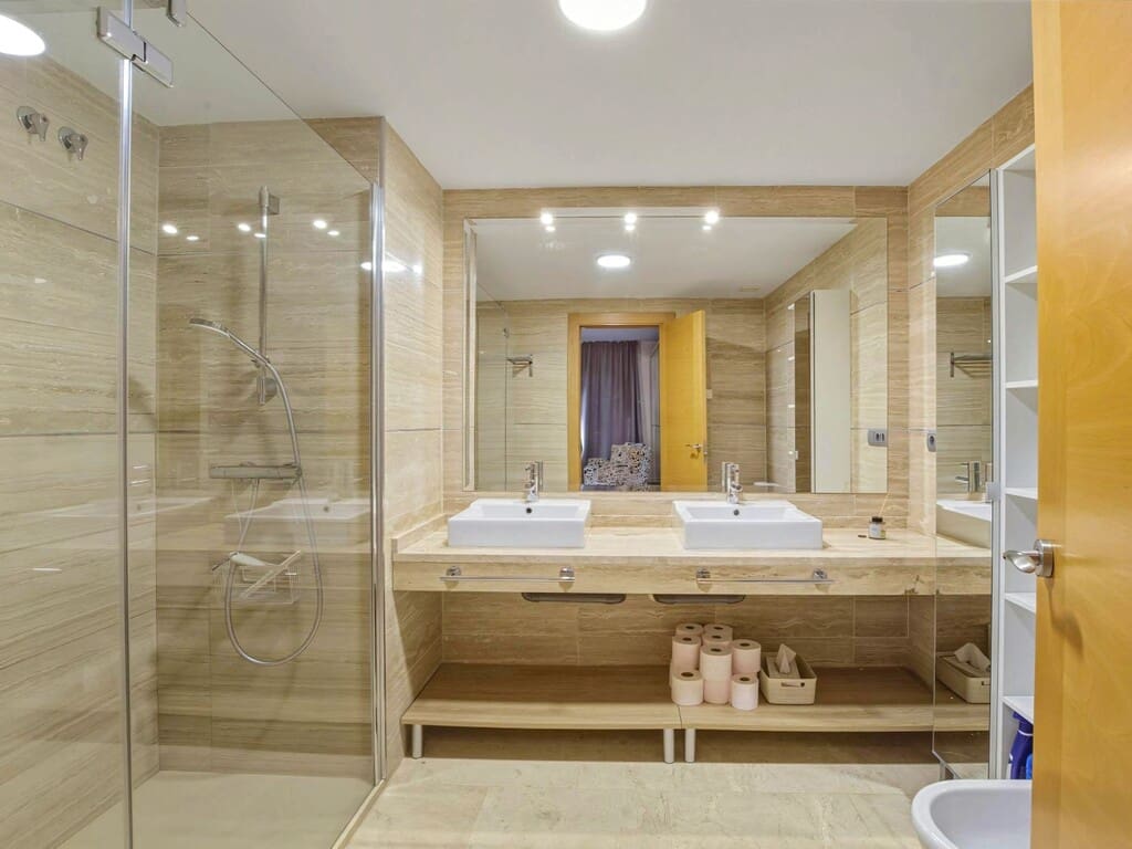 2 Zimmer Penthouse zu verkaufen in Benahavis mit Pool Garage - 630.000 € (Ref: 9949292)